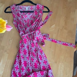 EUC Banana Republic Wrap Geometric print dress